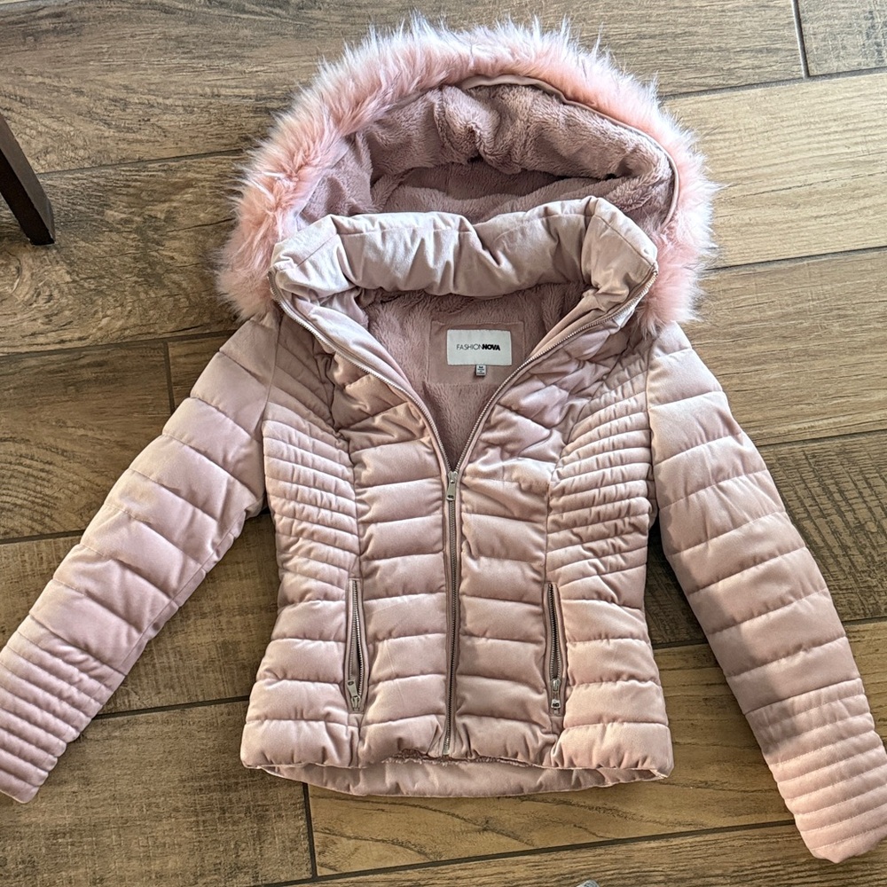 Fashion Nova Blush Puffer Jacket with Faux Fur Hood
